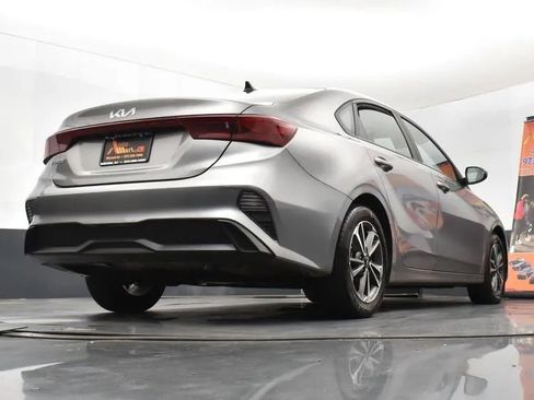 Used 2023 Kia Forte LXS FWD image 13