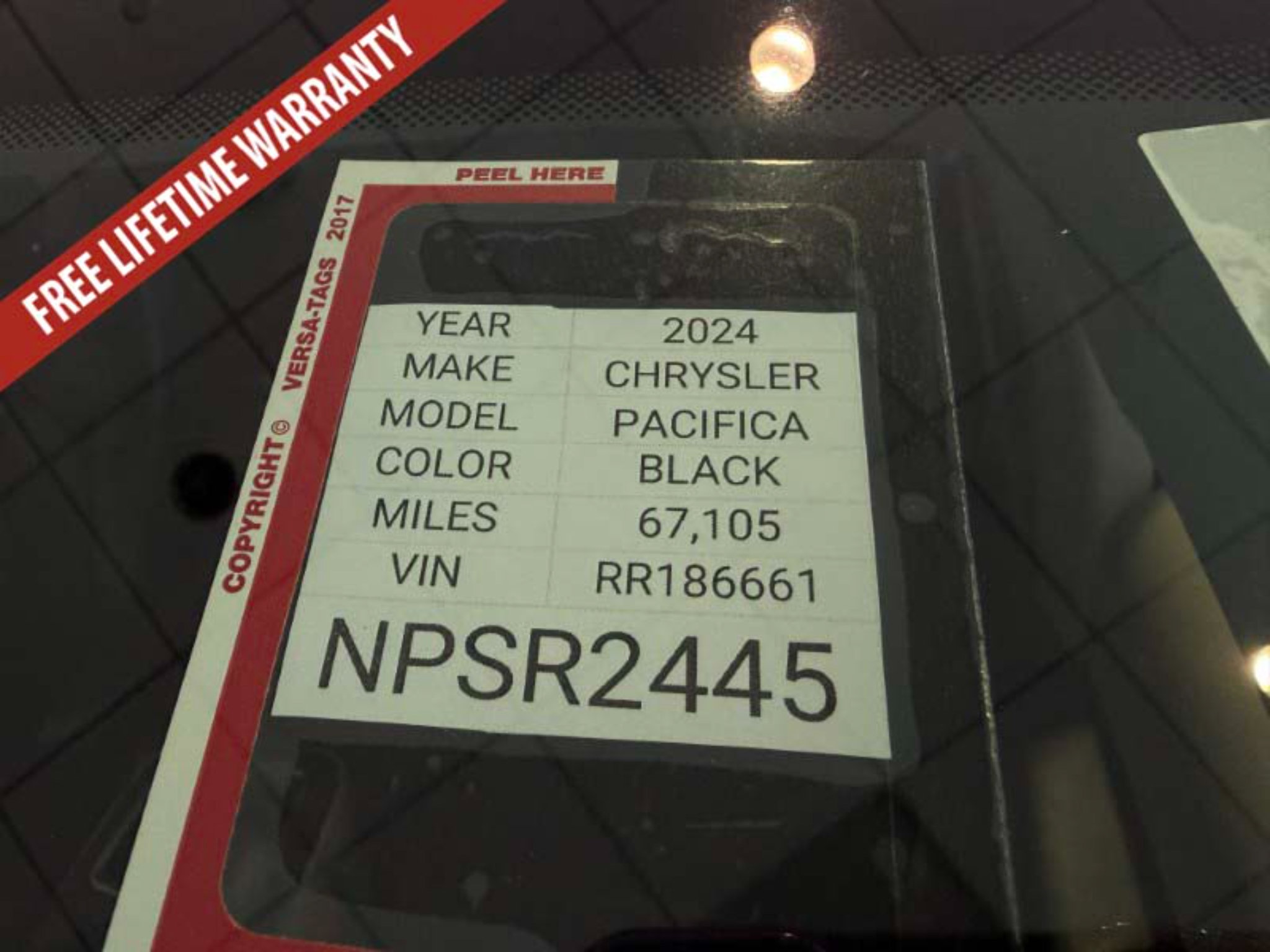 Used 2024 Chrysler Pacifica Touring-L FWD image 48