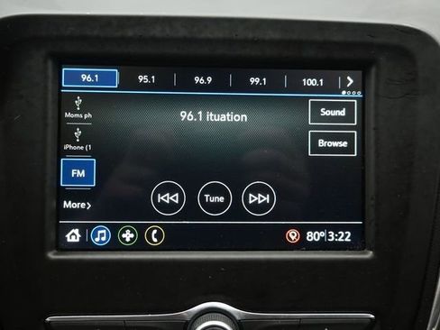 Used 2019 Chevrolet Equinox LS w/ LS Convenience Package AWD/4WD image 11