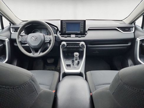 Certified 2022 Toyota RAV4 LE image 10