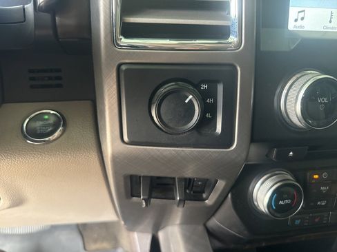 Used 2018 Ford F450 Limited image 13