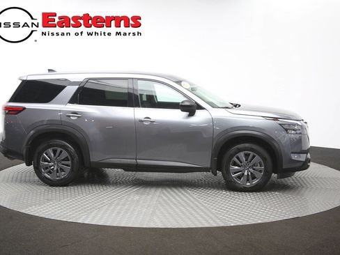 Used 2023 Nissan Pathfinder S AWD/4WD image 44