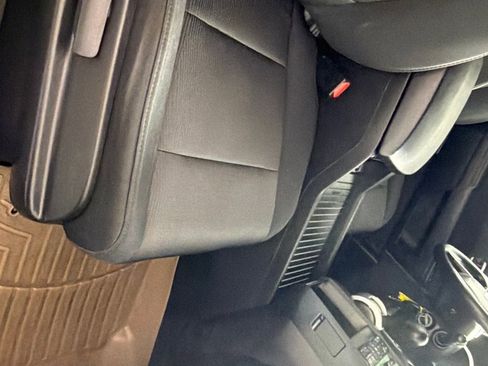 Used 2011 Honda Pilot EX image 20