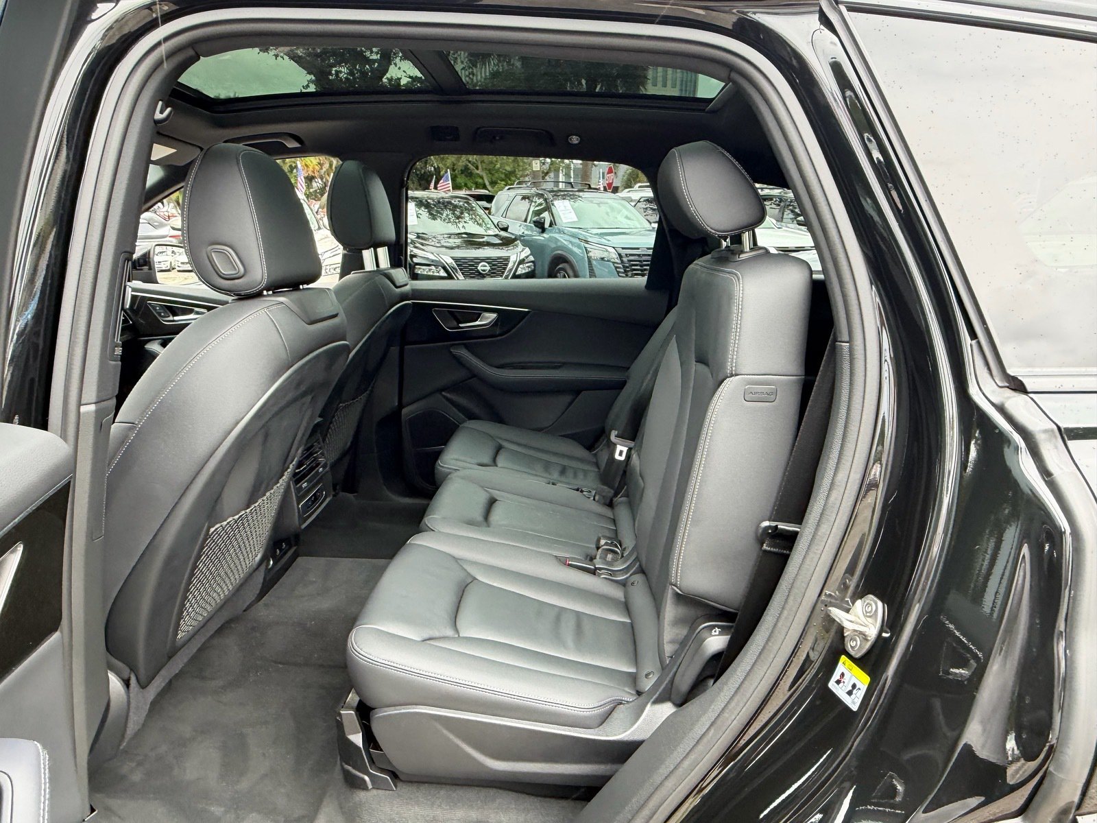 Used 2025 Audi Q7 2.0T Premium Plus w/ Premium Plus Package AWD/4WD image 11