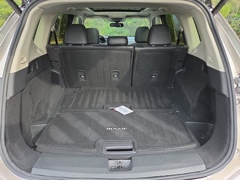 Used 2026 Nissan Rogue Platinum w/ Platinum Premium Package AWD/4WD image 30