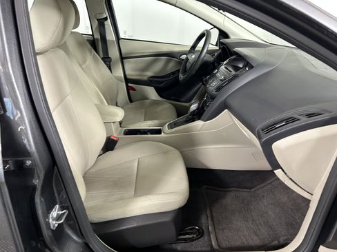 Used 2017 Ford Focus SE FWD image 26