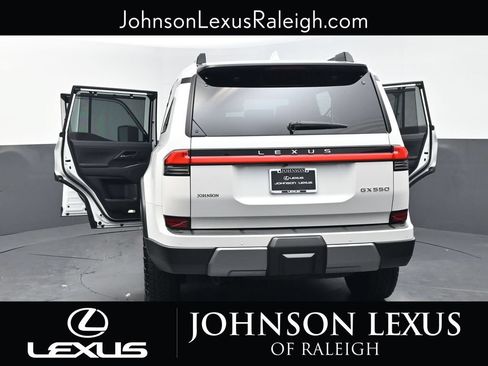 Used 2024 Lexus GX 550 AWD/4WD image 34