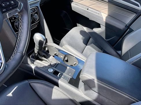 Certified 2021 Volkswagen Atlas Cross Sport SEL image 23