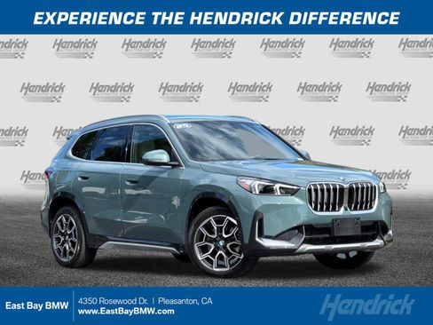Used 2025 BMW X1 xDrive28i AWD/4WD image 1