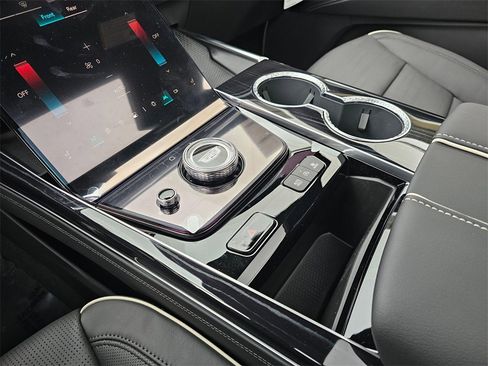 New 2026 Cadillac Escalade ESV Sport image 31