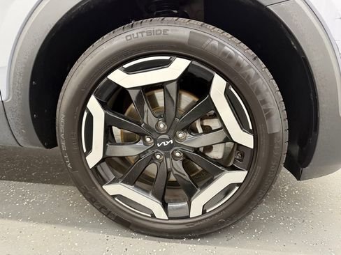 Used 2025 Kia Telluride S AWD/4WD image 22