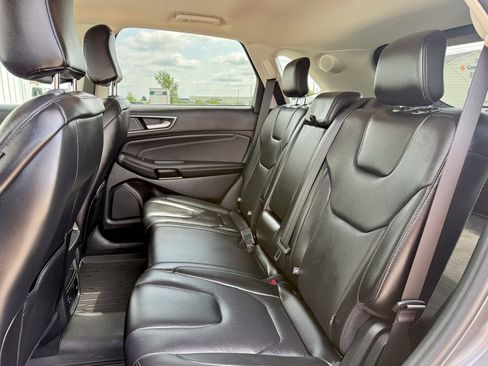 Used 2021 Ford Edge Titanium AWD/4WD image 12