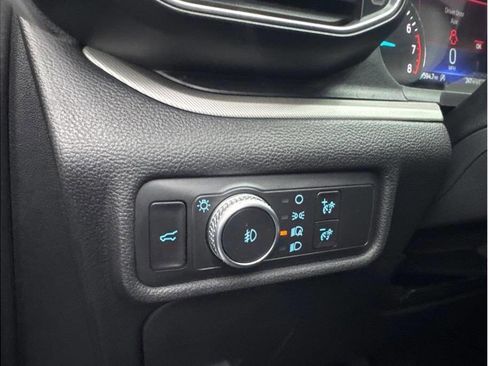 Used 2020 Ford Explorer XLT w/ Equipment Group 202A image 10