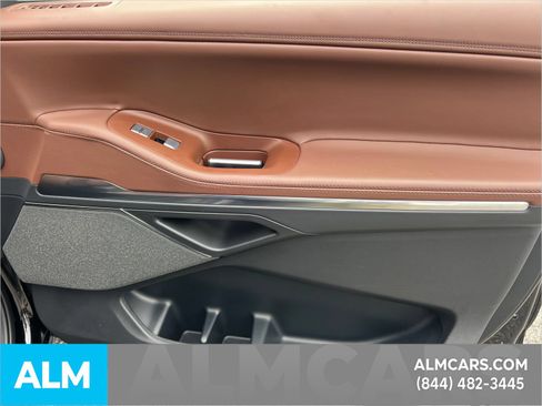 Used 2025 Lincoln Navigator Reserve AWD/4WD image 16