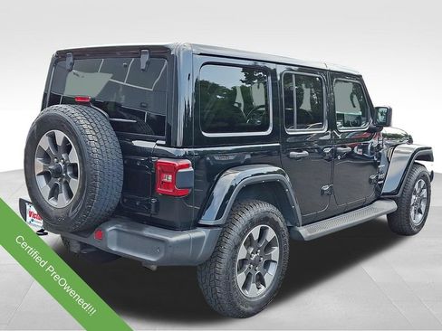 Used 2022 Jeep Wrangler Unlimited Sahara w/ Dual Top Group AWD/4WD image 6
