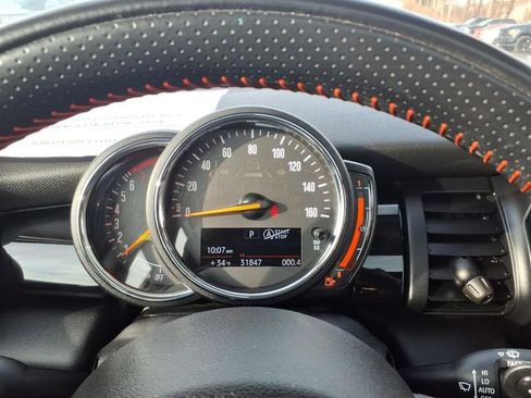 Used 2019 MINI Cooper S image 16
