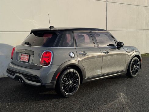 Used 2022 MINI Cooper S image 7