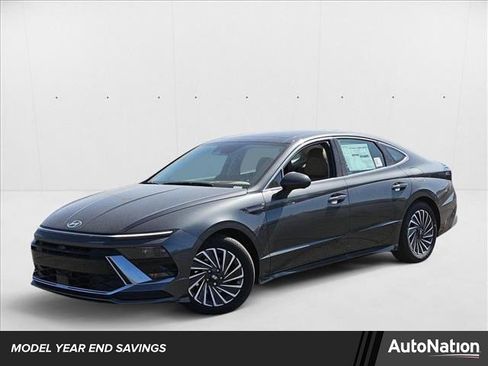 New 2025 Hyundai Sonata Limited image 1
