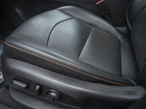 Used 2018 Chevrolet Equinox Premier AWD/4WD image 35