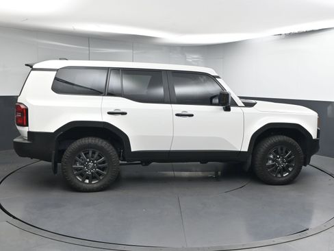 Used 2024 Toyota Land Cruiser 1958 image 9