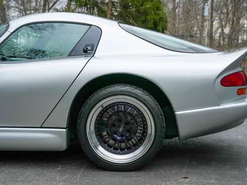 Used 1998 Dodge Viper GTS RWD image 6