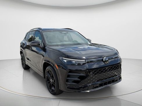 New 2026 Volkswagen Tiguan SE R-Line FWD image 4