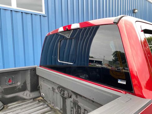 Used 2019 Ford F250 Lariat w/ Chrome Package image 32