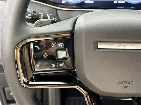 Used 2025 Land Rover Range Rover Evoque S image 22
