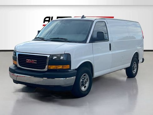 Used 2025 GMC Savana 2500 w/ Safety Package RWD image 3