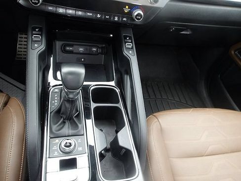 Used 2022 Kia Telluride SX w/ SX Prestige Package AWD/4WD image 23