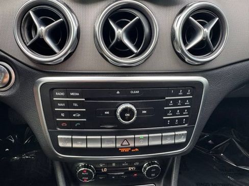 Used 2019 Mercedes-Benz GLA 250 4MATIC image 19