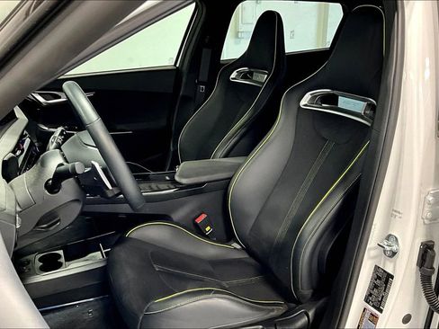 Used 2023 Kia EV6 GT image 32