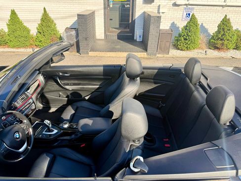 Used 2020 BMW 230i xDrive Convertible AWD/4WD image 13