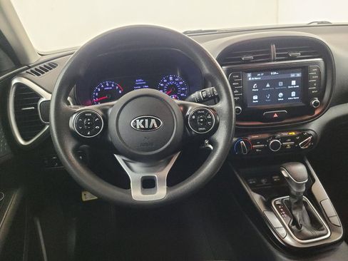 Used 2020 Kia Soul S FWD image 22
