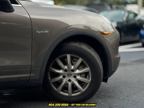Used 2014 Porsche Cayenne S AWD/4WD image 8