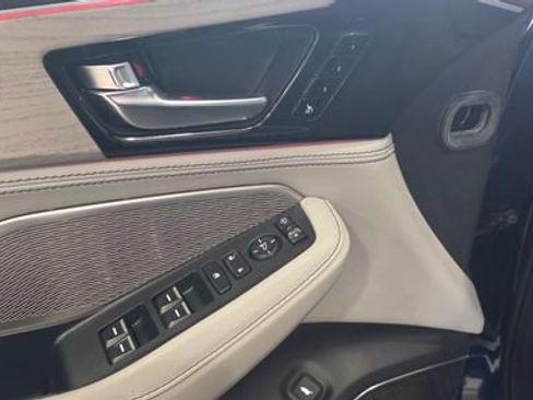 Used 2023 Acura MDX SH-AWD w/ Advance Package image 12