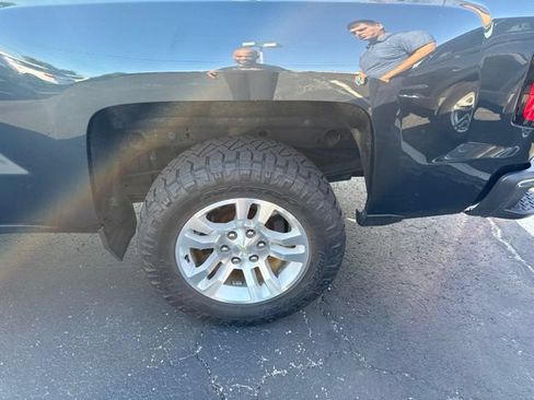 Used 2018 Chevrolet Silverado 1500 LT w/ All Star Edition AWD/4WD image 12
