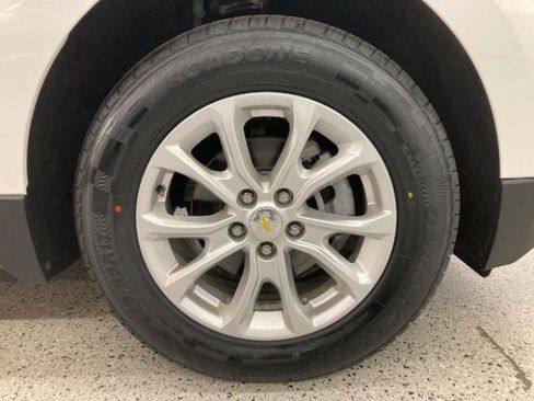 Used 2019 Chevrolet Equinox LT AWD/4WD image 35
