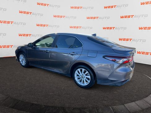 Used 2021 Toyota Camry LE image 3