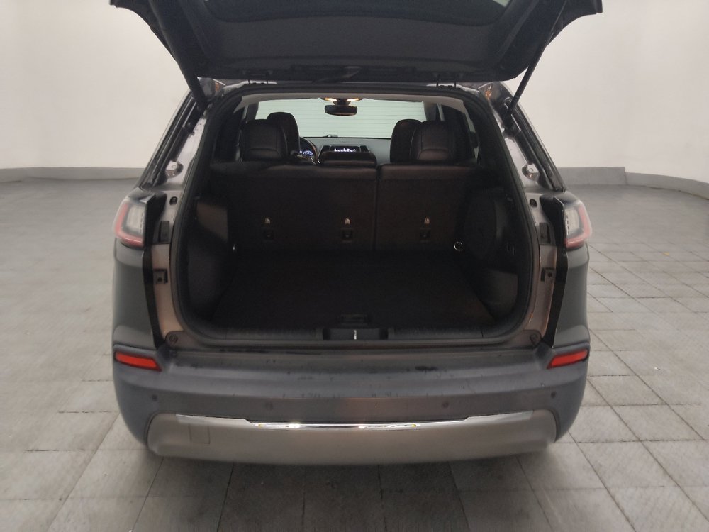 Used 2019 Jeep Cherokee Limited FWD image 29