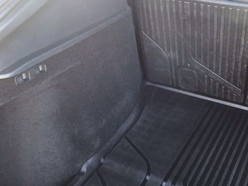 Used 2024 Tesla Model Y Long Range image 10