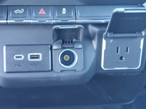 New 2025 Chevrolet Silverado 1500 Custom w/ LPO, Utility Wall Package image 25