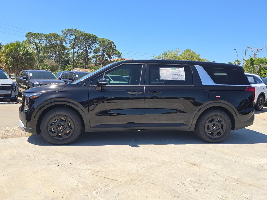New 2026 Kia Carnival FWD image 5