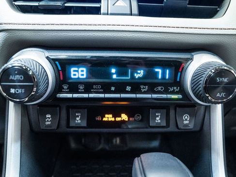 Certified 2025 Toyota RAV4 XLE w/ Convenience Package image 28