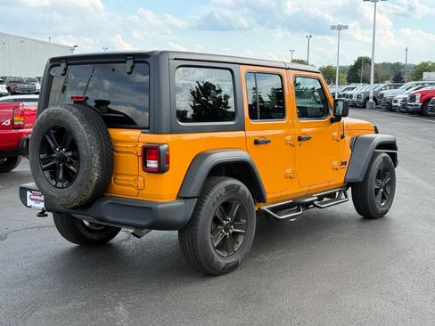 Used 2021 Jeep Wrangler Unlimited Sport AWD/4WD image 4