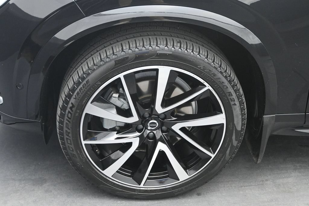 Certified 2023 Volvo XC90 B6 Plus w/ Protection Package Premier AWD/4WD image 4