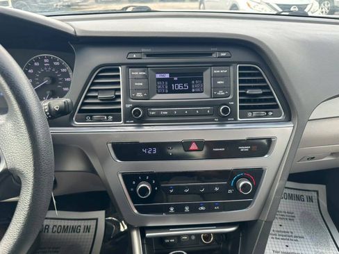 Used 2016 Hyundai Sonata SE FWD image 16