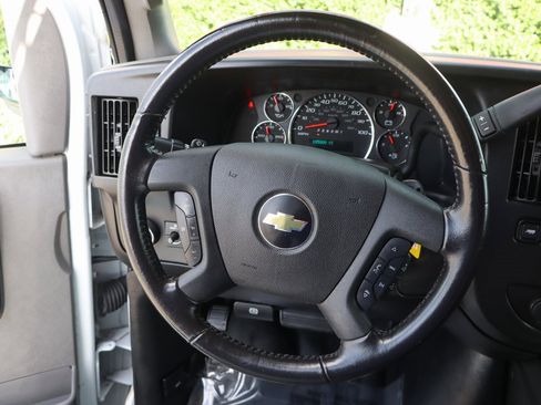 Used 2022 Chevrolet Express 2500 w/ Communications Package image 24