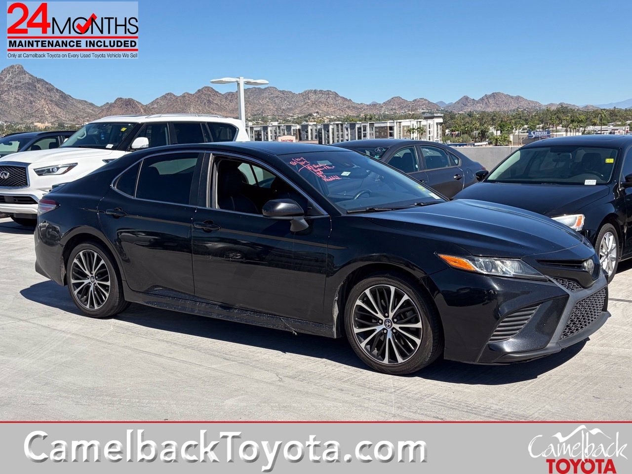 Used 2019 Toyota Camry SE w/ Carpet Mat Package FWD image 1