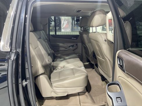 Used 2015 GMC Yukon XL SLT w/ Open Road Package AWD/4WD image 18